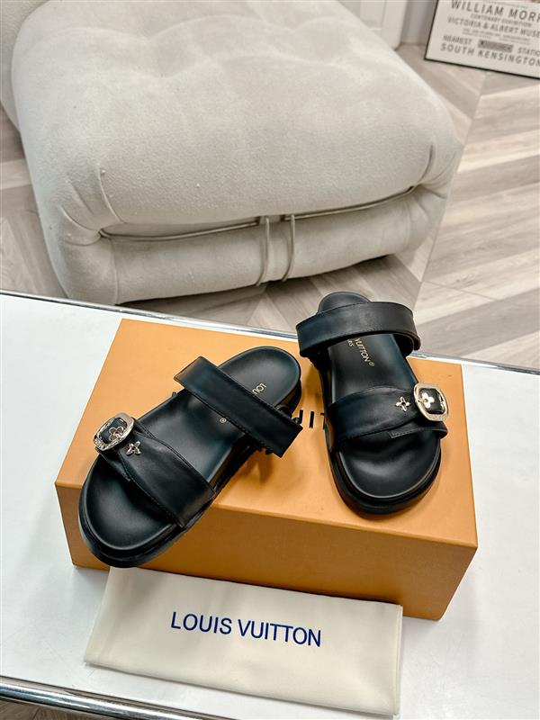 2025112818453686 200